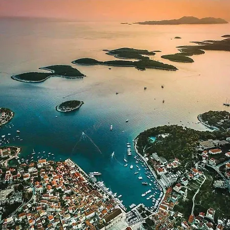 Lejlighed Royale With Shared Pool Hvar Town