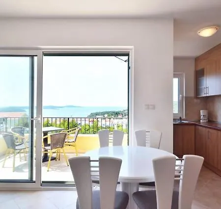 Royale With Shared Pool Lejlighed Hvar Town