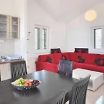 Royale With Shared Pool