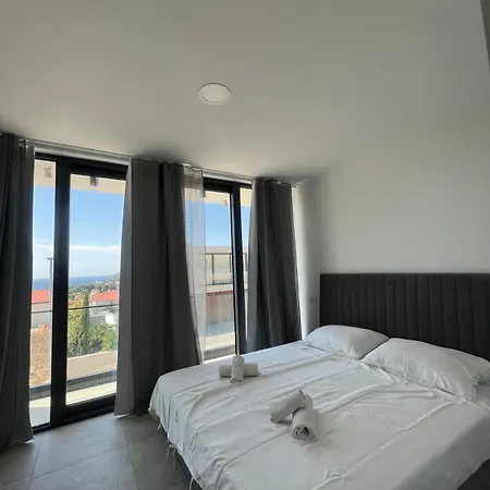 Royale With Shared Pool * Hvar Town