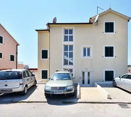 Royale With Shared Pool * Hvar Town