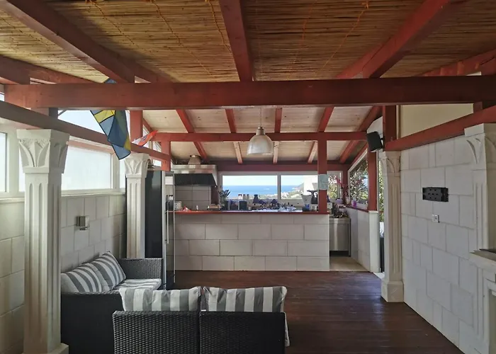 Royale With Shared Pool דירה חוואר