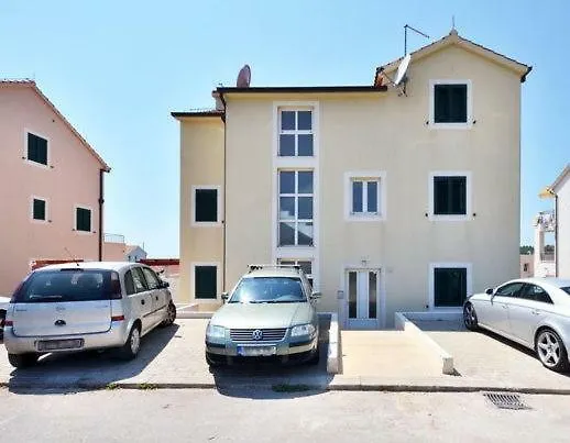 Royale With Shared Pool * هفار