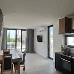 Royale With Shared Pool Διαμέρισμα Χβαρ