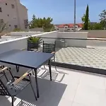 Royale With Shared Pool * Χβαρ
