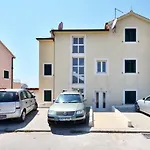 Royale With Shared Pool * Χβαρ