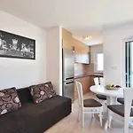 Διαμέρισμα Royale With Shared Pool