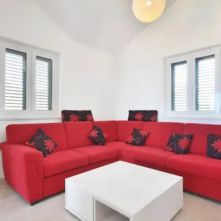 Royale With Shared Pool Appartement