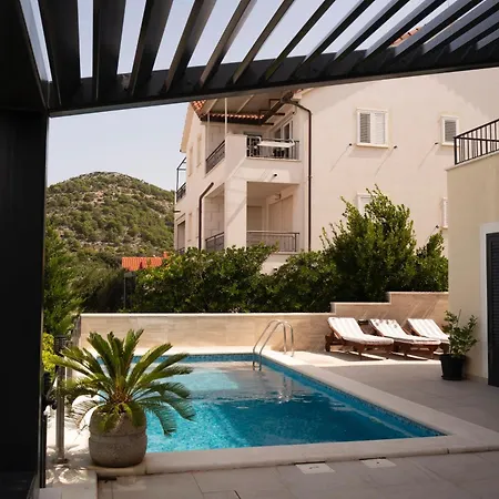 Royale With Shared Pool Hvar Town