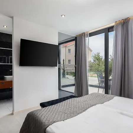 Appartement Royale With Shared Pool *
