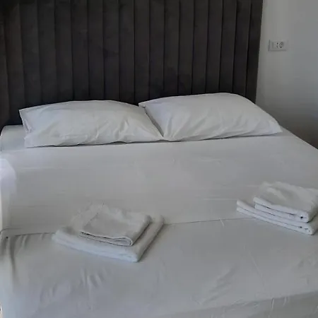 Royale With Shared Pool 아파트 *