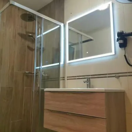 Royale With Shared Pool *
