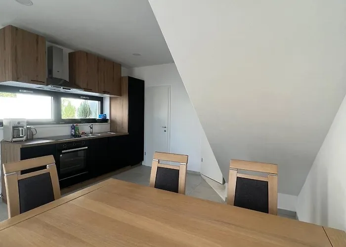 Royale With Shared Pool 흐바르